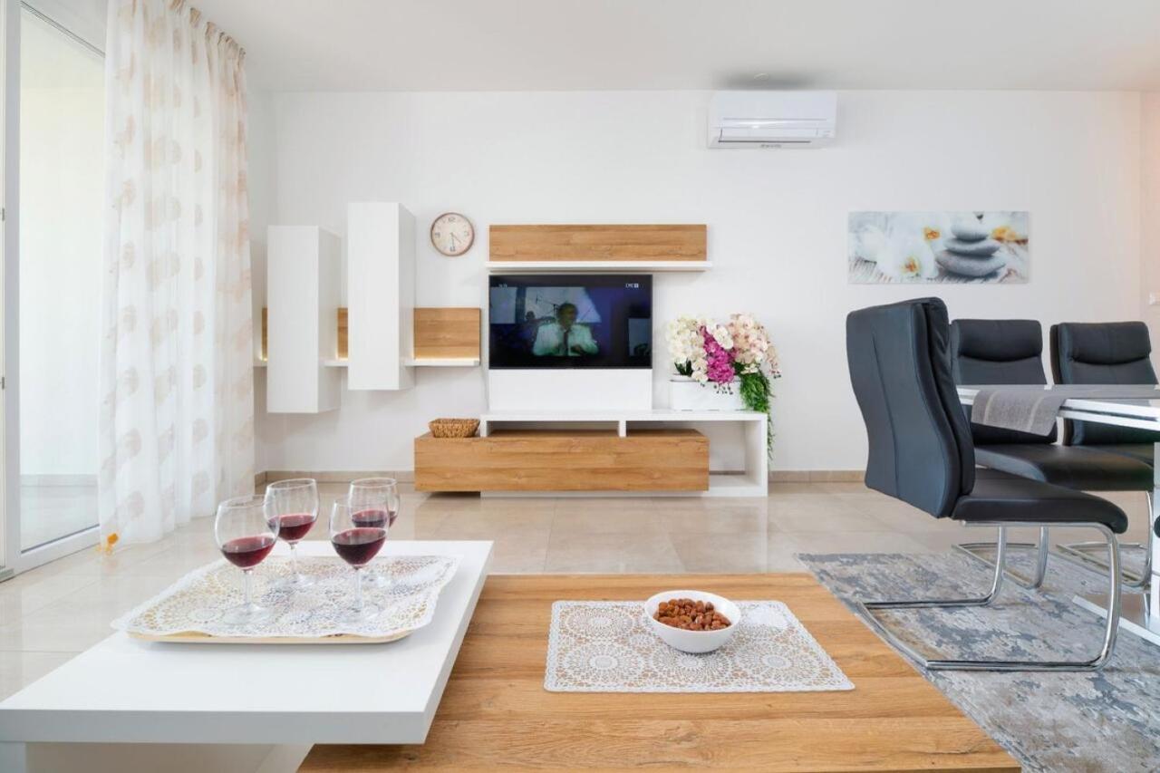 Sea View Apartment Ema Split Kültér fotó